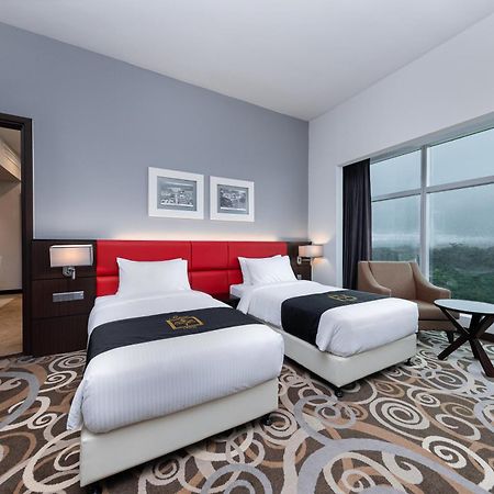Raia Hotel & Convention Centre Kuching Exterior photo